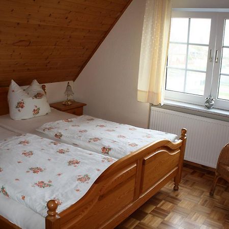Zur-Alten-Schmiede-I-Links Boltenhagen  Buitenkant foto